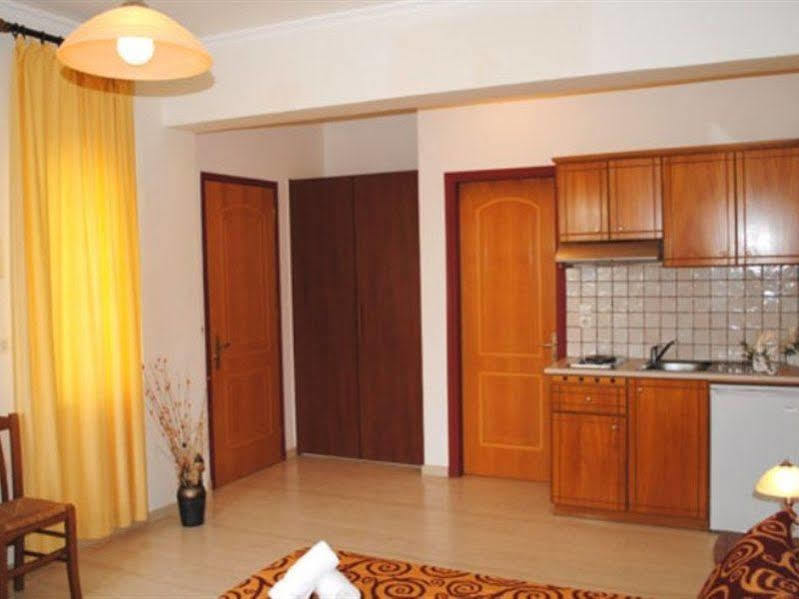 Poseidon Apartments Като-Даратсо Экстерьер фото